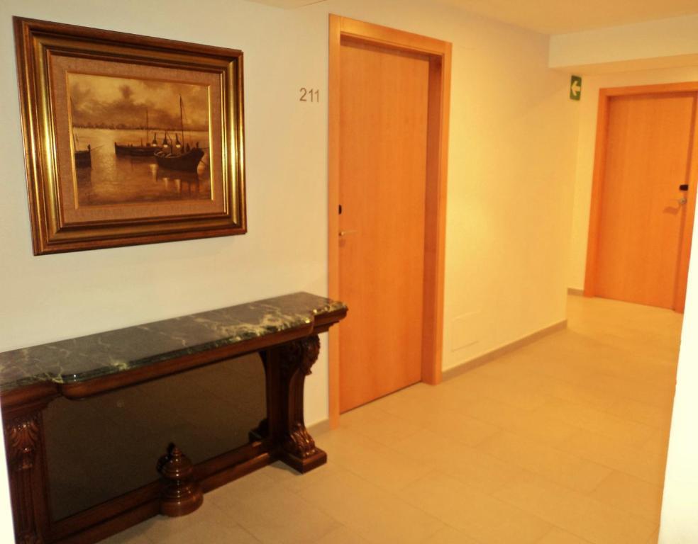 Hotel Windsor ซานติอาโก เด กอมโปสเตลา ภายนอก รูปภาพ
